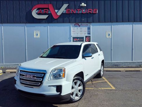 Used 2017 GMC Terrain SLE FWD image 1