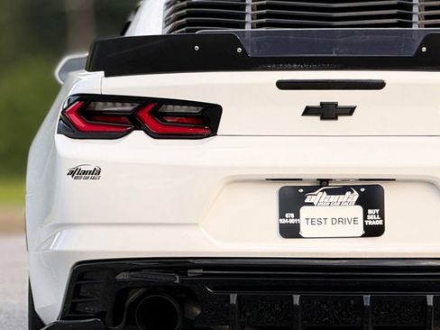 Used 2020 Chevrolet Camaro LT RWD image 16