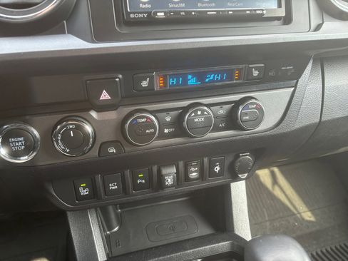 Used 2019 Toyota Tacoma TRD Off-Road image 27