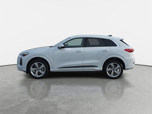 New 2025 Audi Q5 Premium Plus image 8