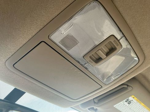 Used 2011 Toyota RAV4 2WD image 25