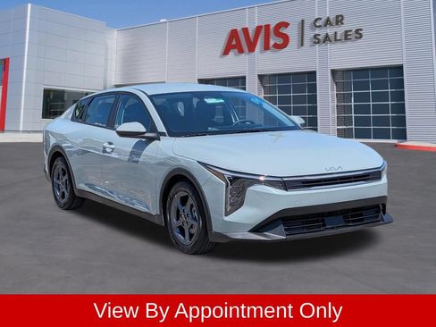 Used 2025 Kia K4 FWD image 3