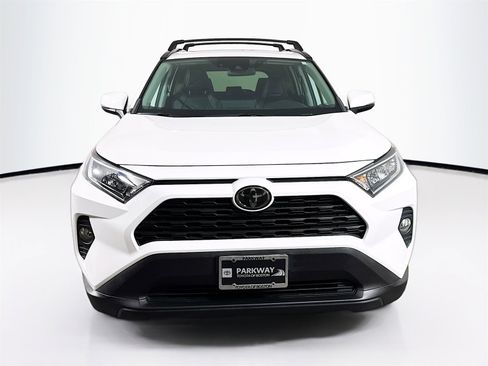 Certified 2020 Toyota RAV4 XLE Premium image 2