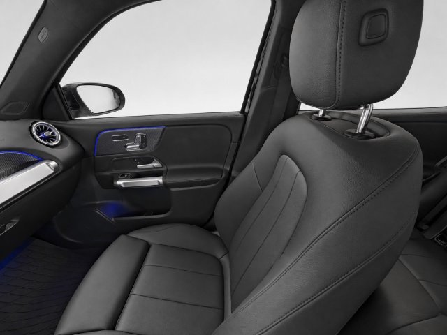 Certified 2023 Mercedes-Benz GLB 250 4MATIC image 19