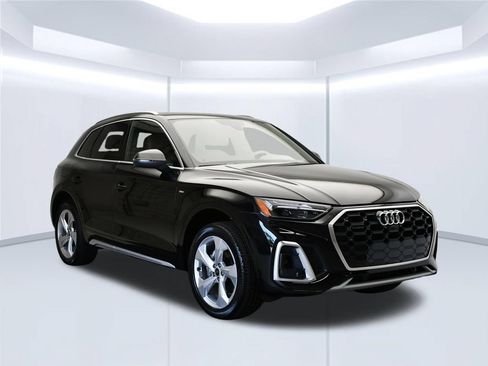 Certified 2023 Audi Q5 2.0T Premium Plus w/ Premium Plus Package AWD/4WD image 10
