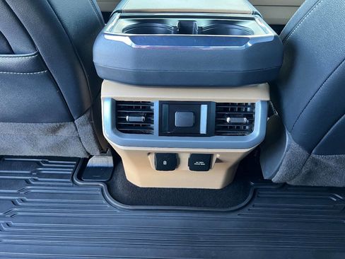 Used 2022 Ford F150 Lariat image 20