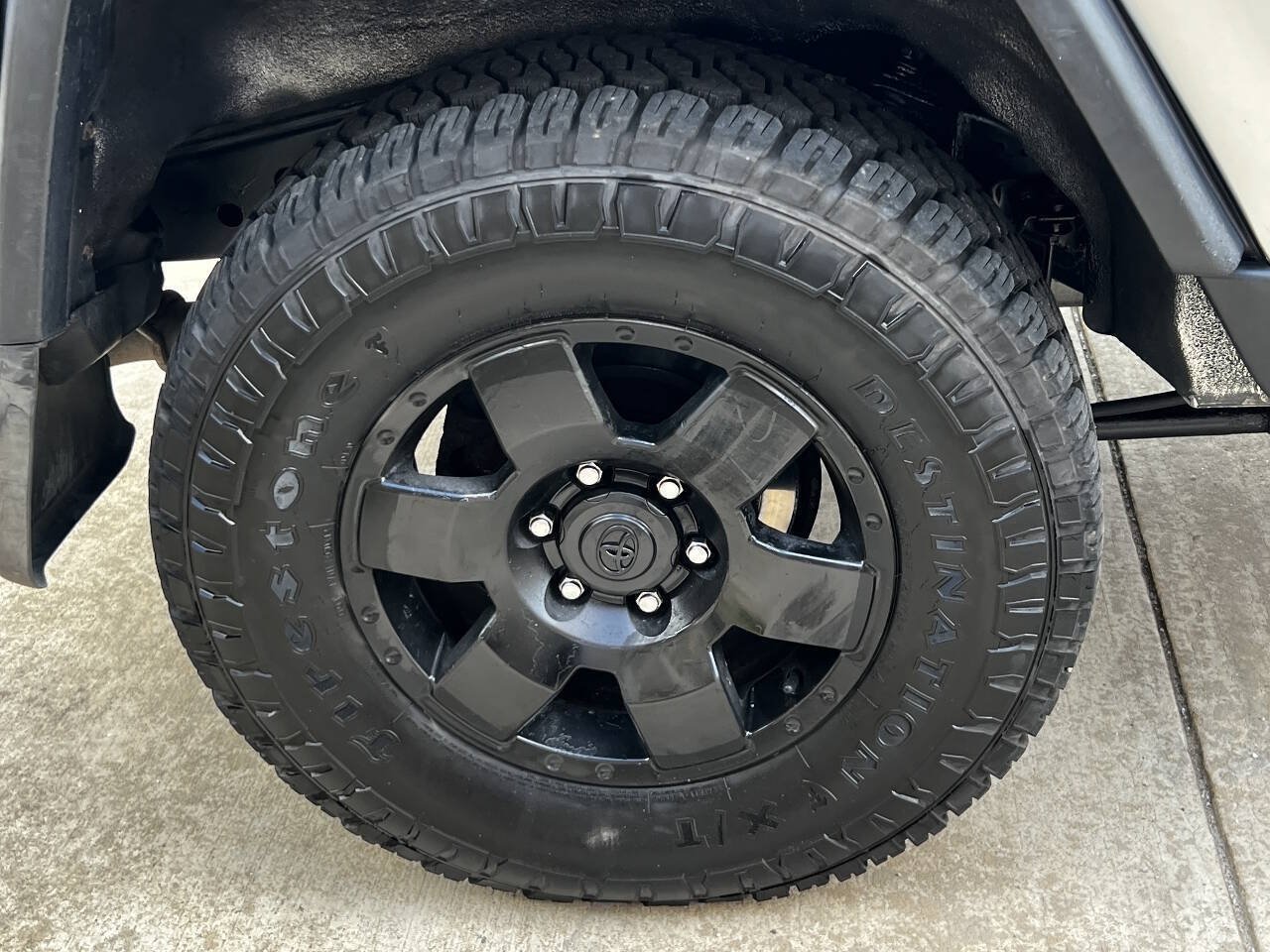 Used 2007 Toyota FJ Cruiser 4WD image 10