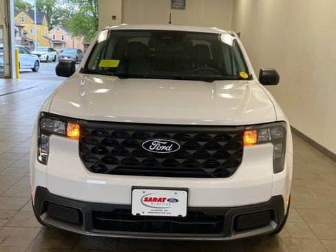 New 2025 Ford Maverick XLT image 3