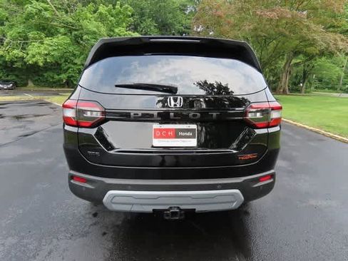 New 2025 Honda Pilot TrailSport image 5
