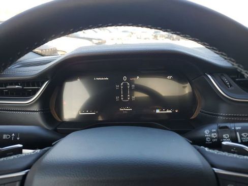 New 2025 Jeep Grand Cherokee L Limited image 10