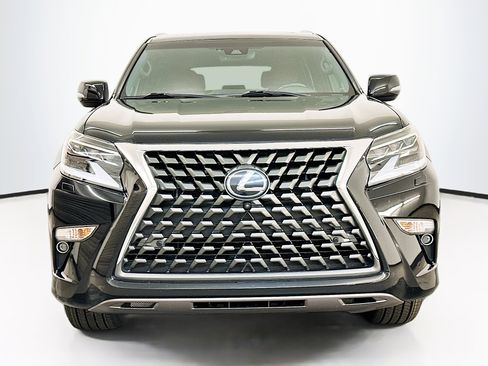 Used 2021 Lexus GX 460 Luxury w/ Accessory Package image 2