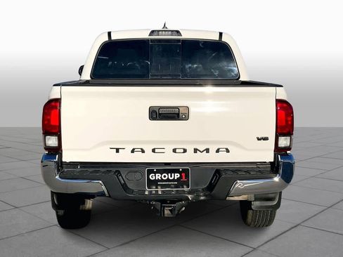 Used 2022 Toyota Tacoma SR5 image 4