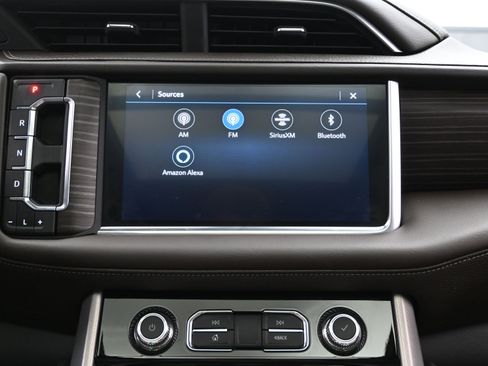 Used 2021 GMC Yukon Denali w/ Denali Ultimate Package image 32