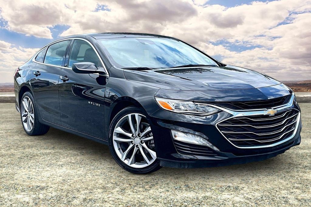 Used 2024 Chevrolet Malibu LT FWD image 1