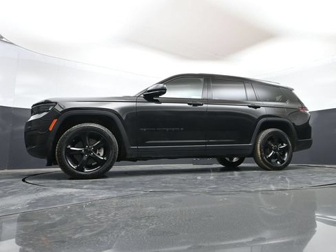 Used 2022 Jeep Grand Cherokee L Laredo AWD/4WD image 42