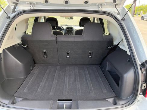 Used 2012 Jeep Compass Sport AWD/4WD image 14