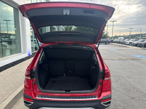 Certified 2022 Volkswagen Taos SE FWD image 21
