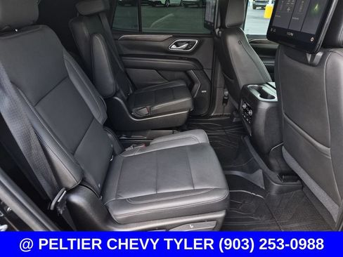 Used 2021 Chevrolet Tahoe Z71 w/ Z71 Off-Road Package AWD/4WD image 16
