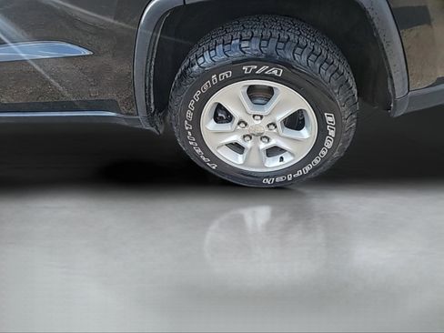 Used 2014 Jeep Grand Cherokee Laredo image 13