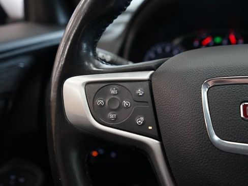 Used 2022 GMC Terrain SLT image 28