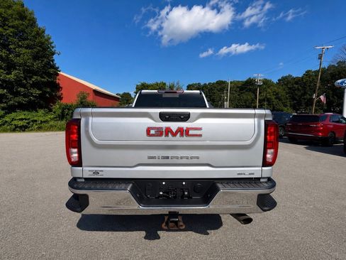 Used 2023 GMC Sierra 2500 SLE w/ SLE Value Package; AWD/4WD image 9