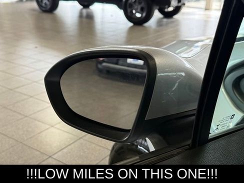 Used 2017 Chevrolet Cruze LS image 23