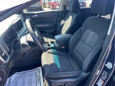Used 2020 Kia Sportage LX w/ LX Popular Package AWD/4WD image 16