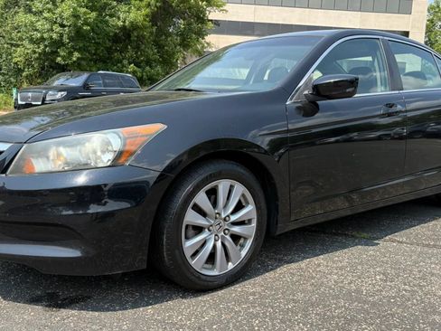 Used 2011 Honda Accord EX-L image 5