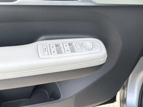 Used 2024 Hyundai Santa Fe SEL FWD image 22