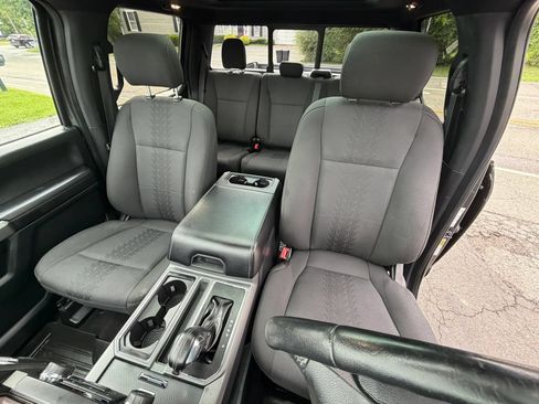 Used 2018 Ford F150 XLT w/ Equipment Group 302A Luxury AWD/4WD image 14