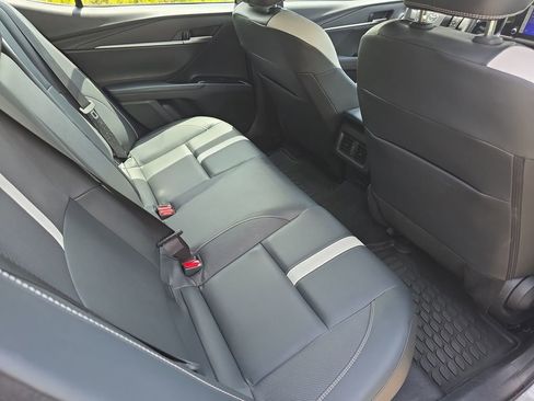 Used 2025 Toyota Camry SE w/ Convenience Package FWD image 15