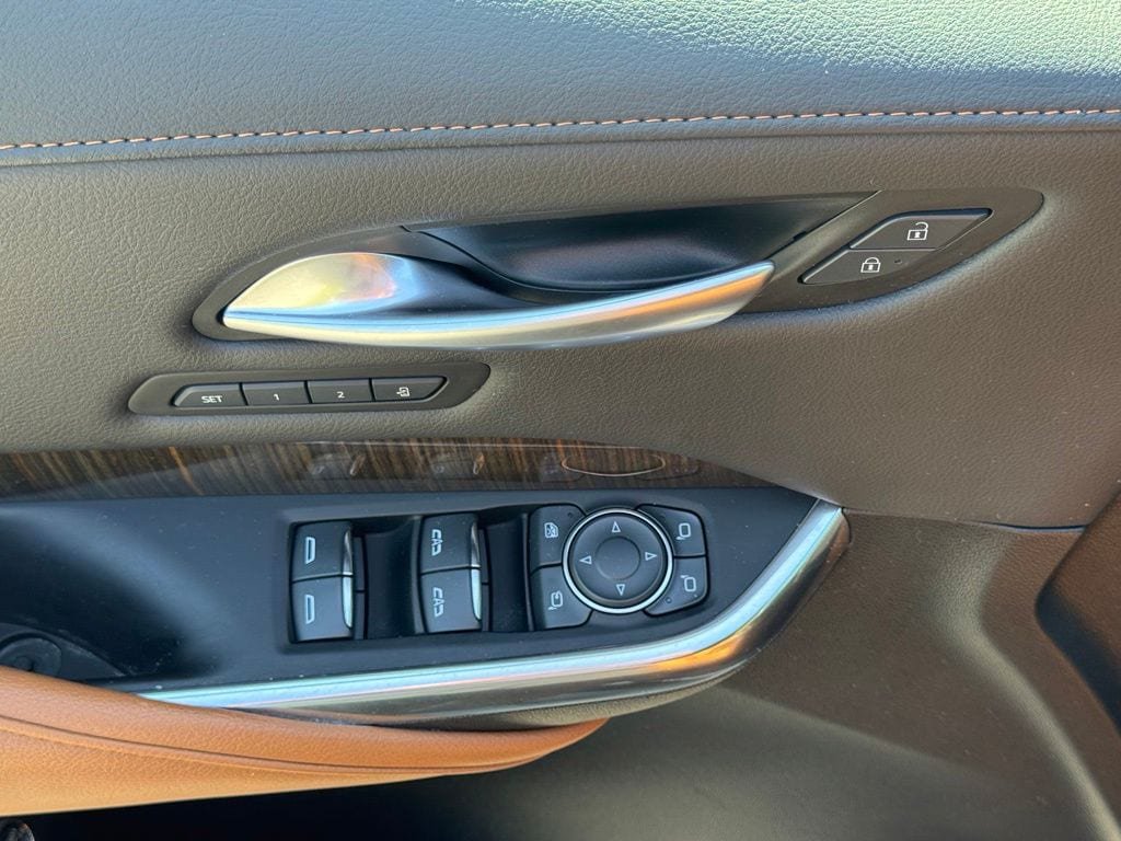 Used 2023 Cadillac XT4 Sport AWD/4WD image 13