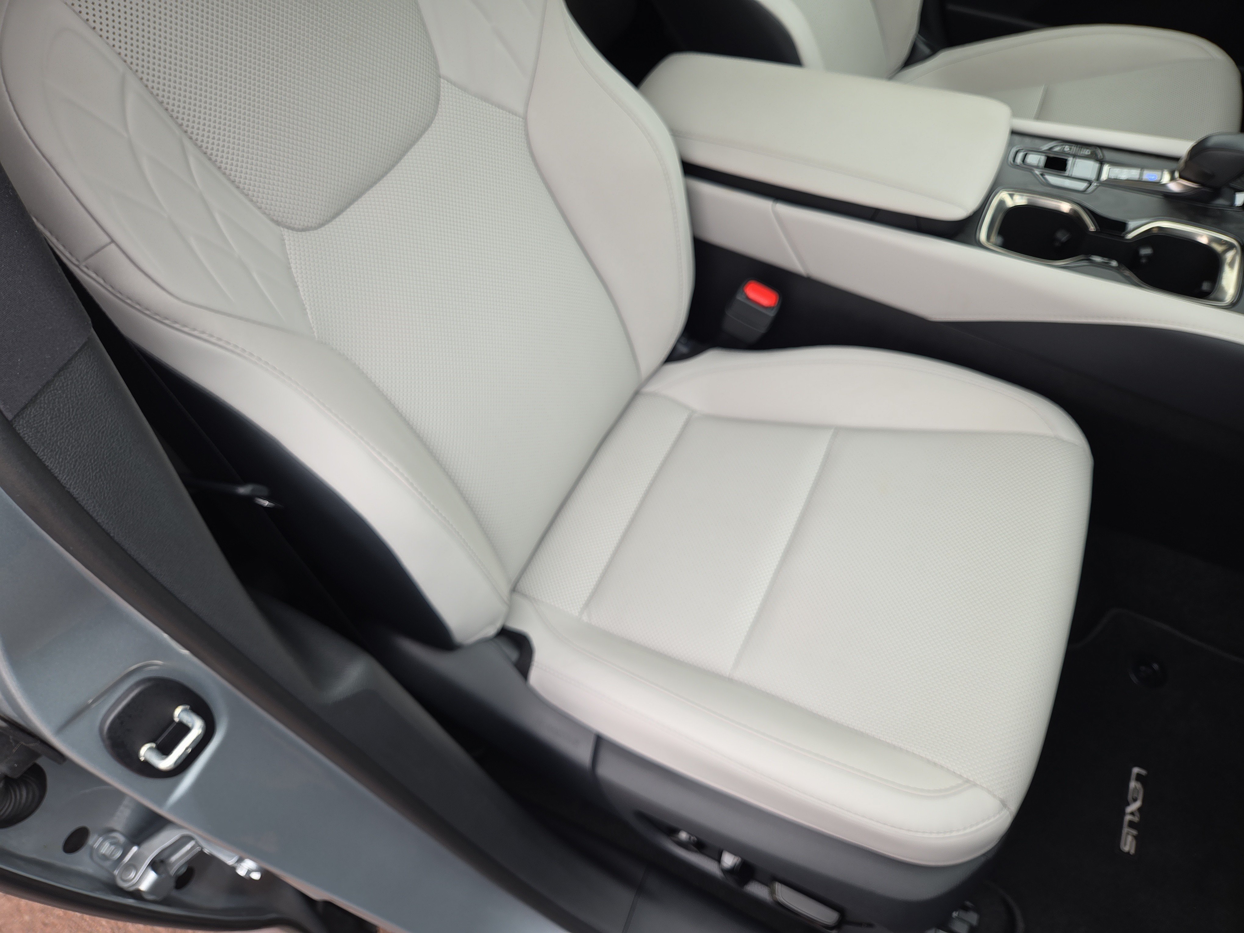 Certified 2025 Lexus RX 350h AWD/4WD image 12