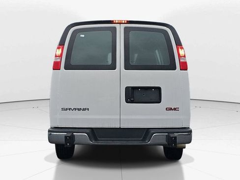 Used 2024 GMC Savana 2500 w/ Driver Convenience Package image 6