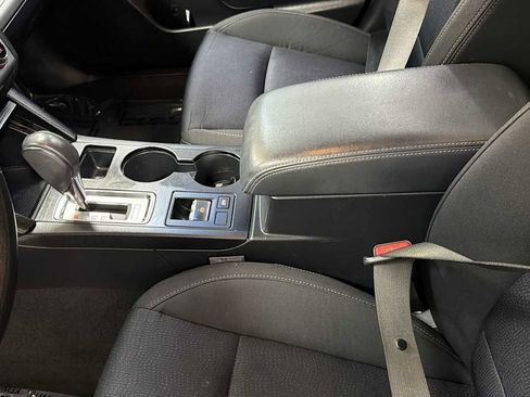 Used 2015 Subaru Legacy 2.5i Premium AWD/4WD image 22
