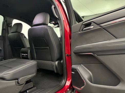 New 2026 GMC Acadia Elevation w/ Elevation Premium Package AWD/4WD image 37