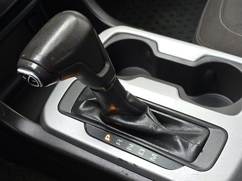 Used 2016 Chevrolet Colorado LT w/ LT Convenience Package image 31