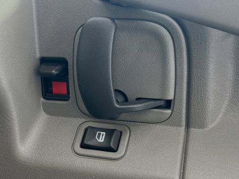 Used 2024 GMC Savana 2500 Work Van w/ Driver Convenience Package image 27