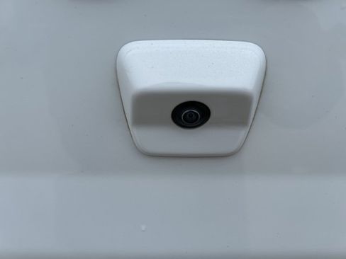 Used 2022 Jeep Gladiator Sport image 8