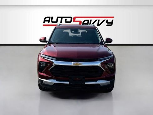 Used 2025 Chevrolet TrailBlazer LT w/ Convenience Package FWD image 2