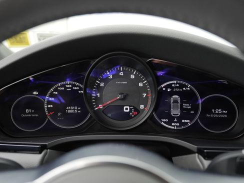 Used 2021 Porsche Cayenne AWD/4WD image 46