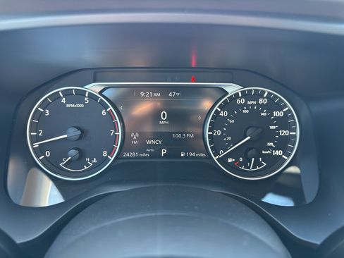 Used 2023 Nissan Rogue SV w/ SV Premium B Package AWD/4WD image 15