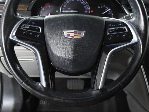 Used 2017 Cadillac XTS Luxury image 10