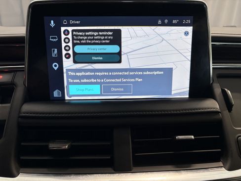 Used 2023 Chevrolet Suburban LT RWD image 17