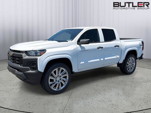New 2026 Chevrolet Colorado W/T w/ Advanced Trailering Package AWD/4WD image 1