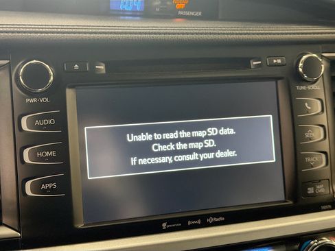 Used 2017 Toyota Highlander XLE w/ Carpet Mat Package AWD/4WD image 22