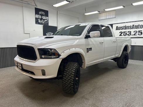 Used 2015 RAM 1500 Sport w/ Sport Premium Group AWD/4WD image 3