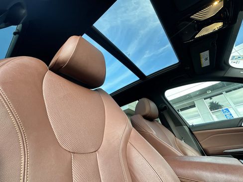 Used 2019 BMW X5 xDrive40i w/ M Sport Package image 14