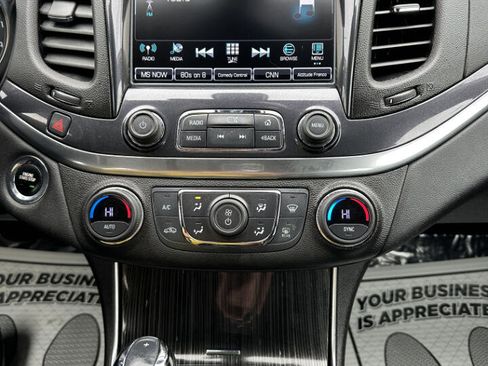 Used 2018 Chevrolet Impala LT image 18