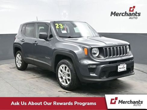 Used 2023 Jeep Renegade Latitude AWD/4WD image 1